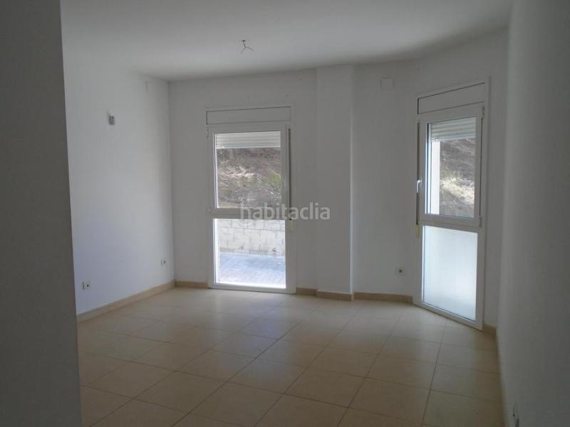 Foto 48e8e685-b32d-4b88-be8f-fc0f92451e63. Piso solvia inmobiliaria piso en Flix