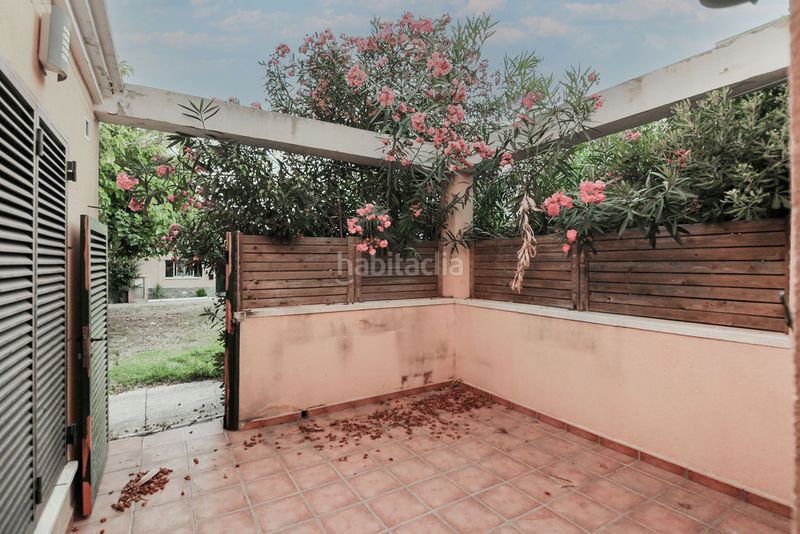 Foto 90e34da9-deb5-472b-8477-194144783df9. Casa aparellada a Bonavista Vendrell (El)
