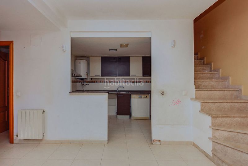 Foto b2ce82d6-00cc-482e-9927-b033d8e923e3. Casa aparellada a Bonavista Vendrell (El)