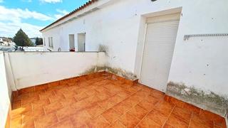 Piso  Maestro jose torrellas. Solvia inmobiliaria  piso peñarroyapueblonuevo