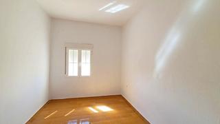 Piso  Maestro jose torrellas. Solvia inmobiliaria  piso peñarroyapueblonuevo