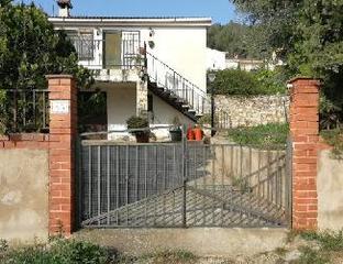 Xalet  Bages. Solvia inmobiliaria  chalet independiente bisbal del penedès la