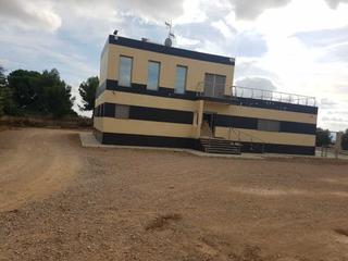 Xalet  Partida campillos. Solvia inmobiliaria  chalet independiente crevillent