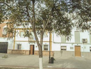 Casa aparellada  C/ león xiii. Solvia inmobiliaria  chalet adosado lora del río