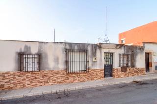 Casa pareada  C/ sor agustina barcia alcázar. Solvia inmobiliaria  chalet adosado jerez de la frontera