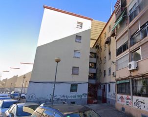 Pis  C/ badajoz. Solvia inmobiliaria  piso badalona