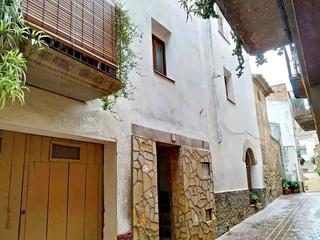 Casa aparellada  Valero. Solvia inmobiliaria  chalet adosado ascó