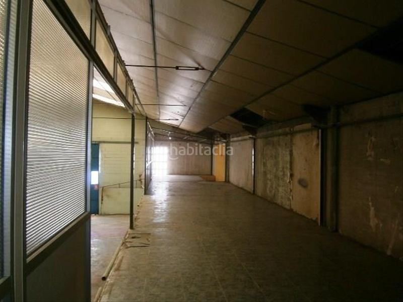 Foto f80a5026-dd0a-423e-aa89-054d2cc59819. Capannone industriale in Villanueva de Gállego