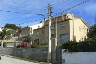 Xalet  C/pau casals. Solvia inmobiliaria  chalet independiente cànoves i samalús