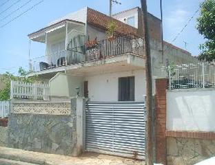 Casa aparellada  Sant francesc. Solvia inmobiliaria  chalet adosado creixell