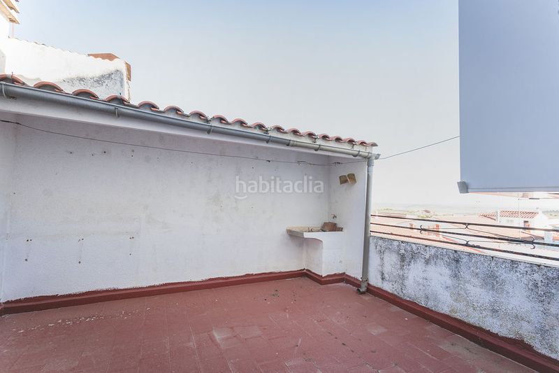 Foto 7ae4571f-205a-41ab-9b68-787a8db5346e. Casa aparellada a Aliseda