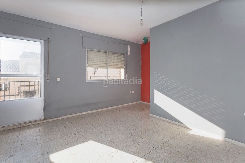 Foto f8d5931b-8bb6-4d4d-8271-30999d817abc. Casa aparellada a Aliseda