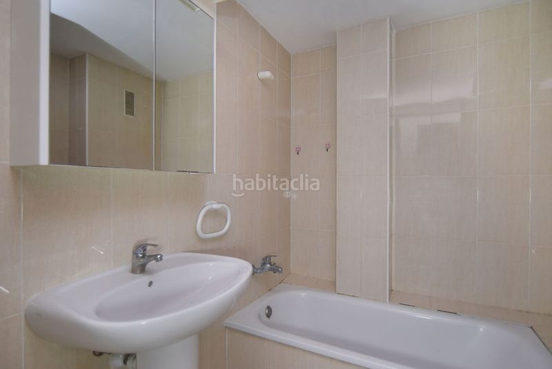 Foto 4033277e-9cb2-4c75-b508-107427babd9f. Pis a Estadi-Santa Anna Vic