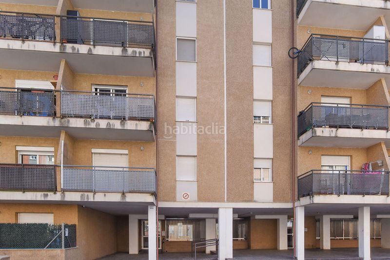 Foto 8d529c9f-89b6-41c7-8862-bbc7855402c4. Pis a Estadi-Santa Anna Vic