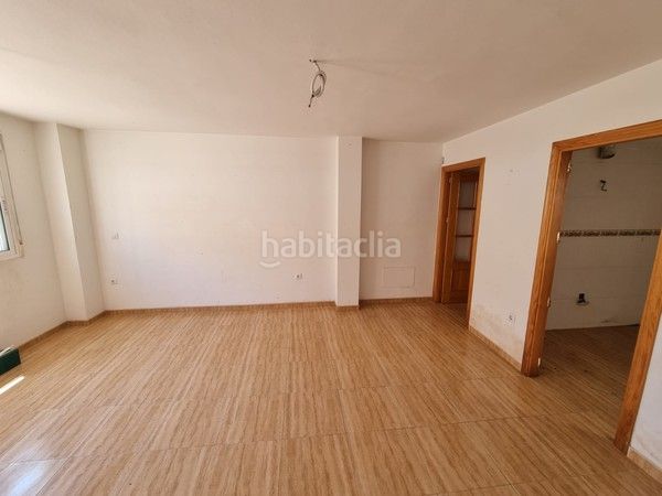 Foto 53acb007-f5fe-4bef-ba72-ec00c6857947. Pis a Casco Antiguo Águilas