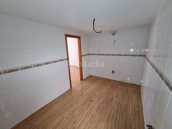 Foto a31bcd49-46b3-4452-b512-83826118a5b8. Pis a Casco Antiguo Águilas