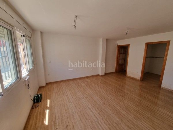 Foto ea41a3e7-4059-4bd6-b5fa-8eef6b301078. Pis a Casco Antiguo Águilas