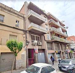 Casa aparellada  C/ calderon de la barca. Solvia inmobiliaria  chalet adosado badalona