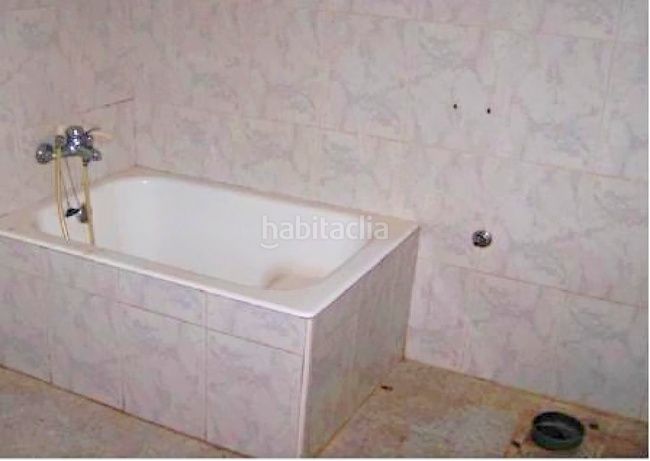 Foto 84cba8a3-620c-4824-874e-e4067e9c410a. Casa aparellada a Borja