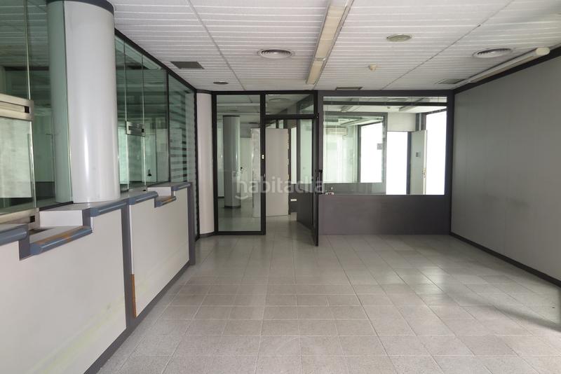 Foto 776b892f-3cac-45fe-b04f-9e41dfc17567. Affitto locale commerciale in Col·legis Nous Mollet del Vallès