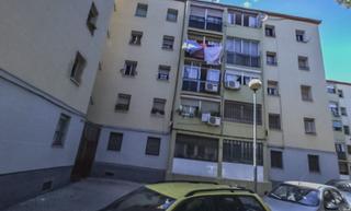 Etagenwohnung  C/ caceres. Solvia inmobiliaria  piso badalona