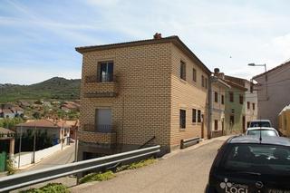 Xalet  C/ parroquia. Solvia inmobiliaria  casa alpartir