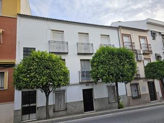 Pis  Pza. de la barrera. Solvia inmobiliaria  piso lucena