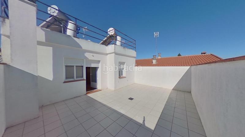 Foto c33b80fa-c17a-454b-8e54-d5885239e06a. Dúplex a Peligros