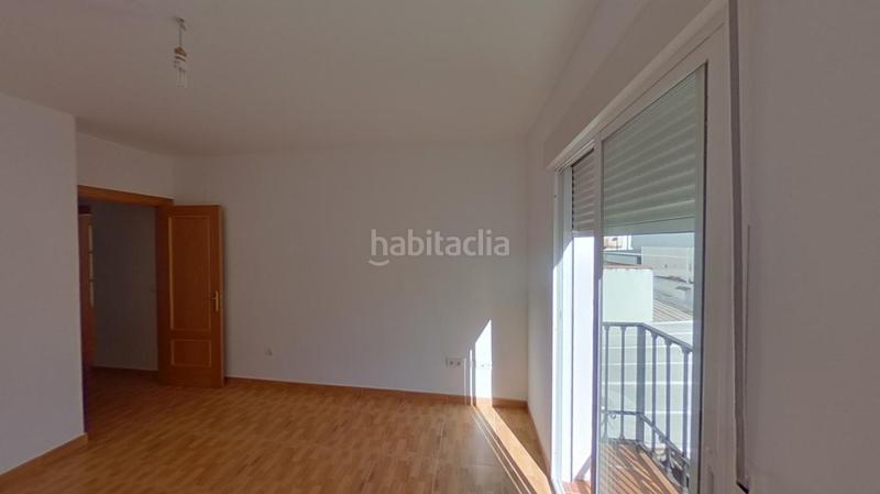 Foto dde01547-ad0f-410b-8925-b57da63b8551. Dúplex a Peligros