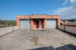Xalet  Av can canyameres. Solvia inmobiliaria  chalet independiente sentmenat