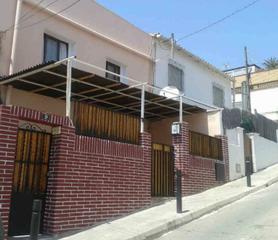 Casa aparellada  Lliri. Solvia inmobiliaria  chalet adosado castelldefels