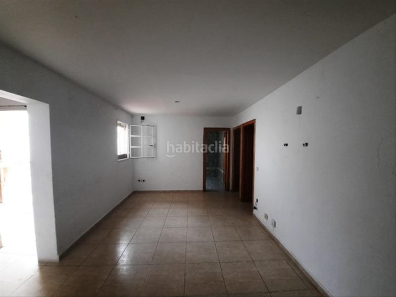Foto 6db70cd6-d48d-4e0d-8516-e0a2eed9724b. Casa pareada solvia inmobiliaria chalet adosado en Badajoz