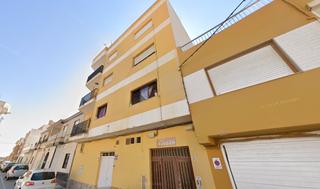 Appartement  C/ dalias. Solvia inmobiliaria  piso roquetas de mar