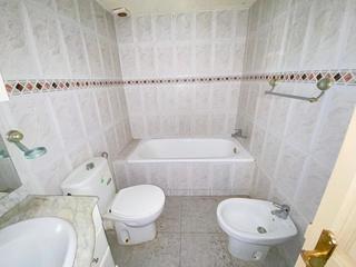 Casa aparellada  Vilet. Solvia inmobiliaria  chalet adosado sant quintí de mediona