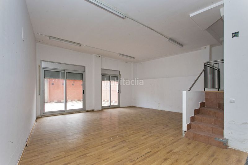 Foto 2b1c3038-a47d-4f74-8174-9560bddbb913. Local comercial a Gelida