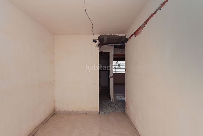 Foto 5989f3c8-a376-4327-8fbe-ed826dbf3636. Edifici a Ponent Reus
