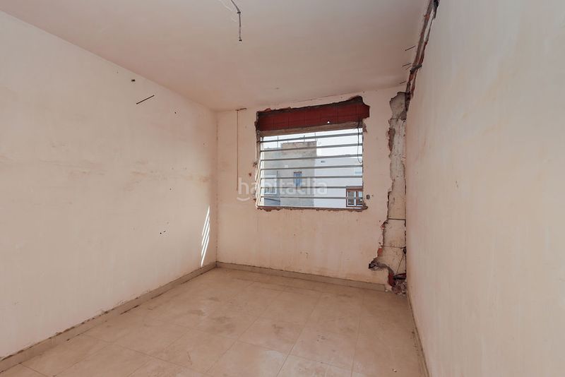 Foto b4ae7049-4f9d-42b3-be9c-b63f319968a3. Edifici a Ponent Reus