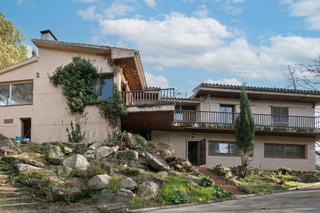 Xalet  Carretera dorrius. Solvia inmobiliaria  chalet independiente roca del vallès la