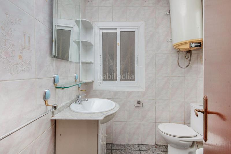 Foto 7412d92f-397f-4b86-8c9c-6a3b4eb6ef6c. Piso solvia inmobiliaria piso en Fondo Santa Coloma de Gramenet