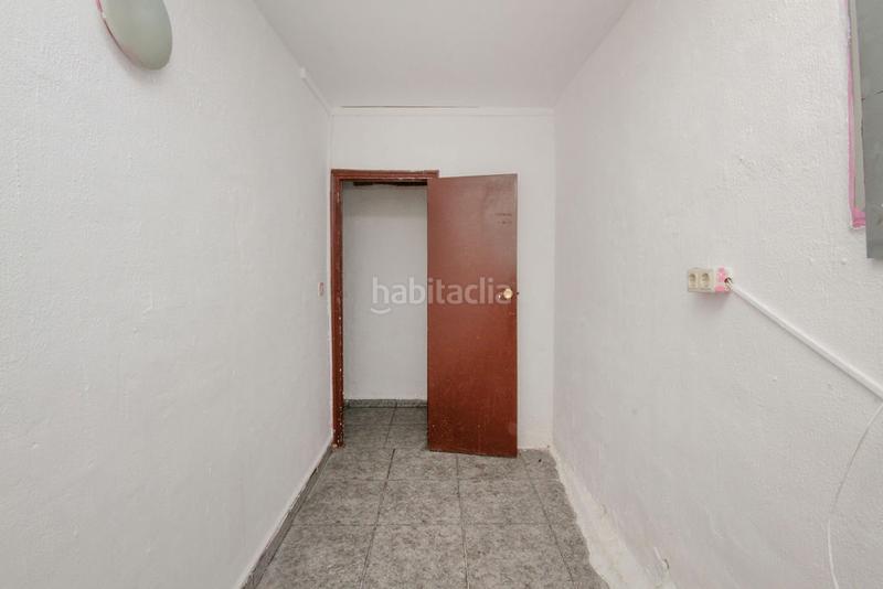 Foto a8a99bad-e5f6-4670-bf69-d47365e2833f. Piso solvia inmobiliaria piso en Fondo Santa Coloma de Gramenet