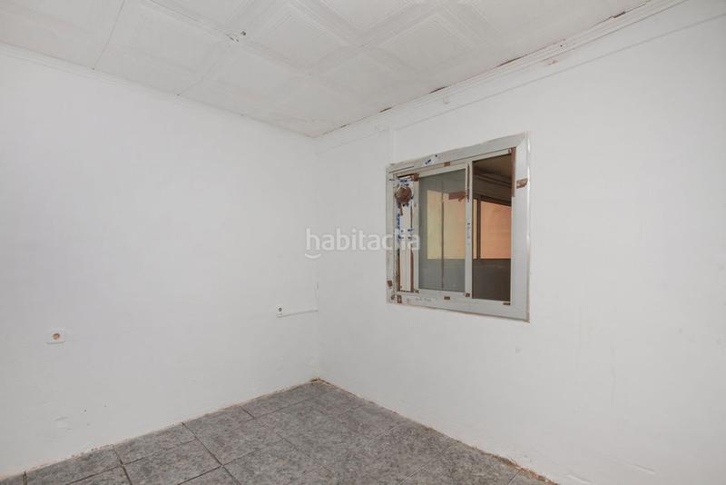 Foto bf7c3c13-7465-4dc8-b72e-6129be2bdbe7. Piso solvia inmobiliaria piso en Fondo Santa Coloma de Gramenet