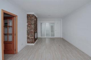 Pis  C/ corneli nepos. Solvia inmobiliaria  piso sabadell