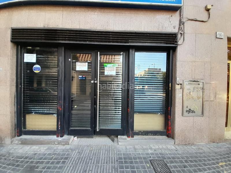 Foto ac6abfae-7333-454d-bb8f-ba27b290a2a2. Local comercial a Collblanc Hospitalet de Llobregat (L´)