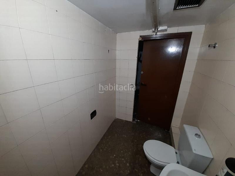 Foto c35f47a3-cdd1-49d6-aa42-690edd6c9b0b. Local comercial a Collblanc Hospitalet de Llobregat (L´)