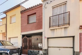 Chalet  C/ alt camp. Solvia inmobiliaria  casa bonastre