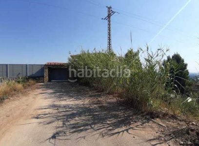Foto c2688516-e4a8-411b-8297-b146cb1c2641. Finca rústica a Cumbres de Calicanto Torrent