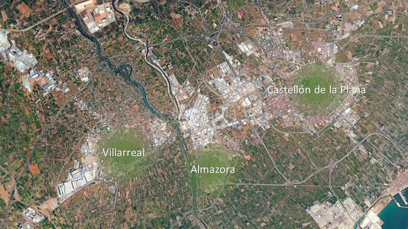 Foto 8ae357db-1626-4050-9447-e29d2bca543e. Bureau dans Piscinas Villarreal / Vila - real