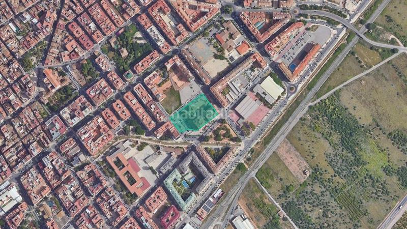 Foto f56f00ff-dfee-4357-9474-24138cd0ac6b. Bureau dans Piscinas Villarreal / Vila - real