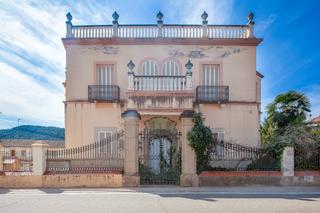 Casa aparellada  Plaza industria. Solvia inmobiliaria  chalet adosado navàs