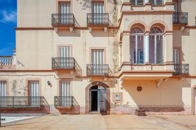 Foto f4505937-bb42-41b7-949b-981d29d8a8e9. Doppelhaus in Navàs